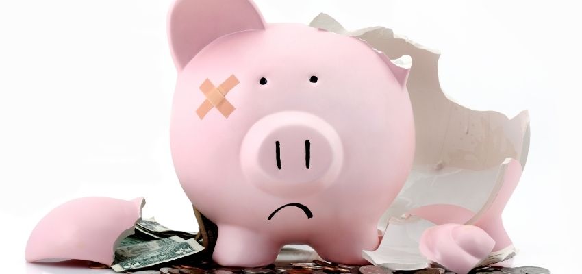 Savings broken pig